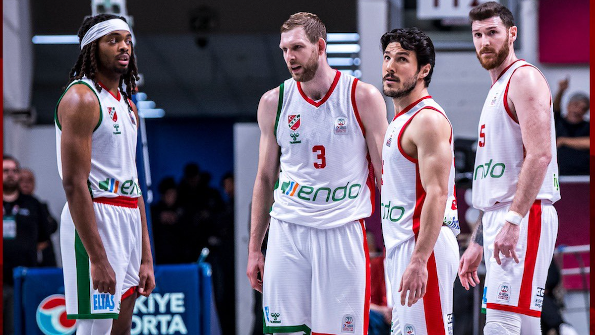 Karşıyaka Basketbol, Futbol, Voleybol Kombineleri Çıktı Mı (3)
