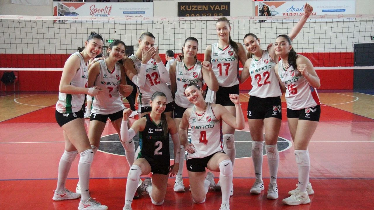 Karşıyaka Basketbol, Futbol, Voleybol Kombineleri Çıktı Mı (4)
