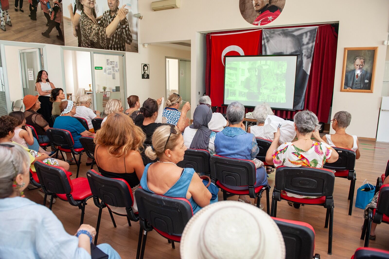 Karşıyaka’da Çınarlar Yazı Etkinliklerle Geçiriyor (6)