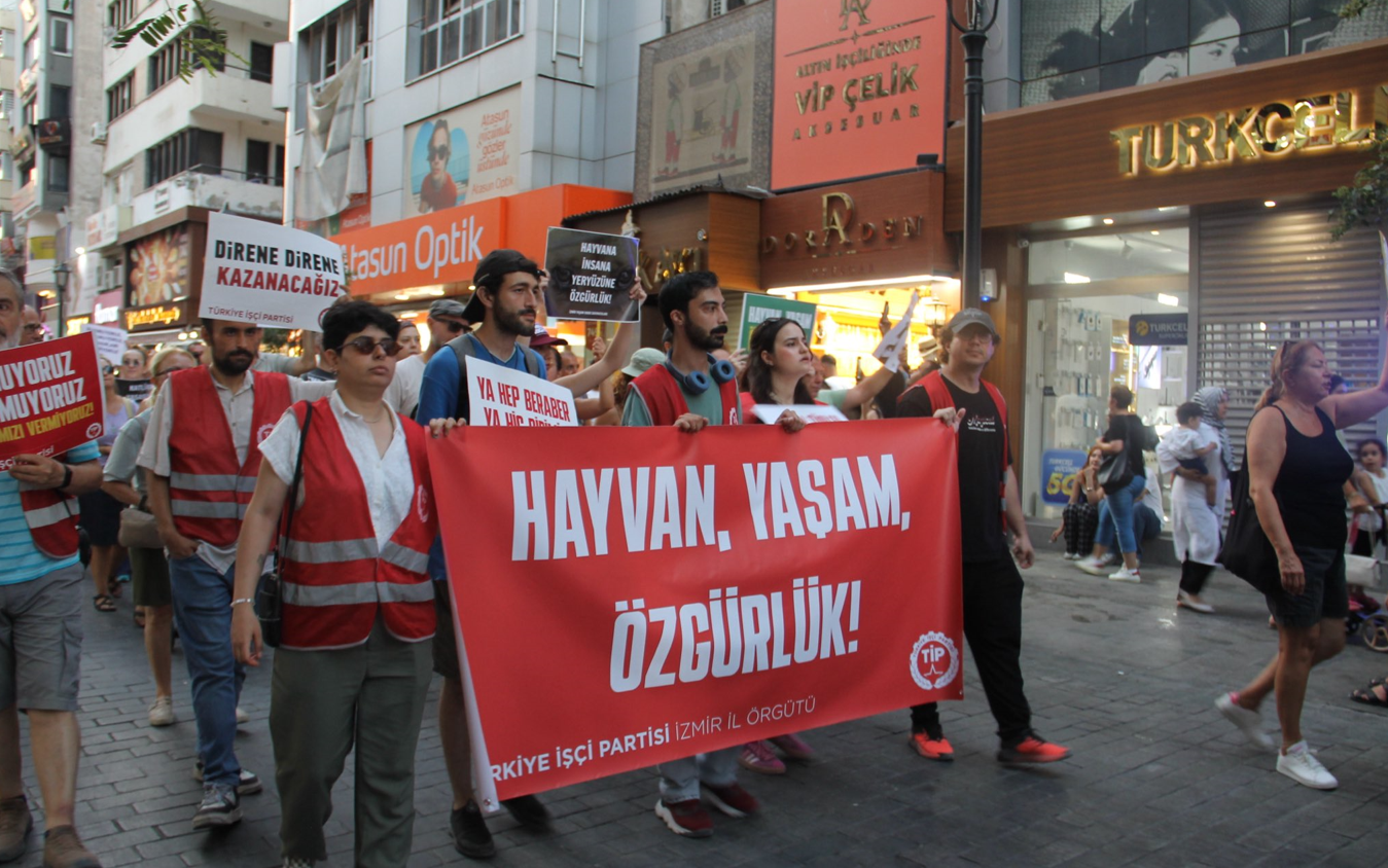 Katliam Yasası Karşıyaka'da Protesto Edildi! (5)