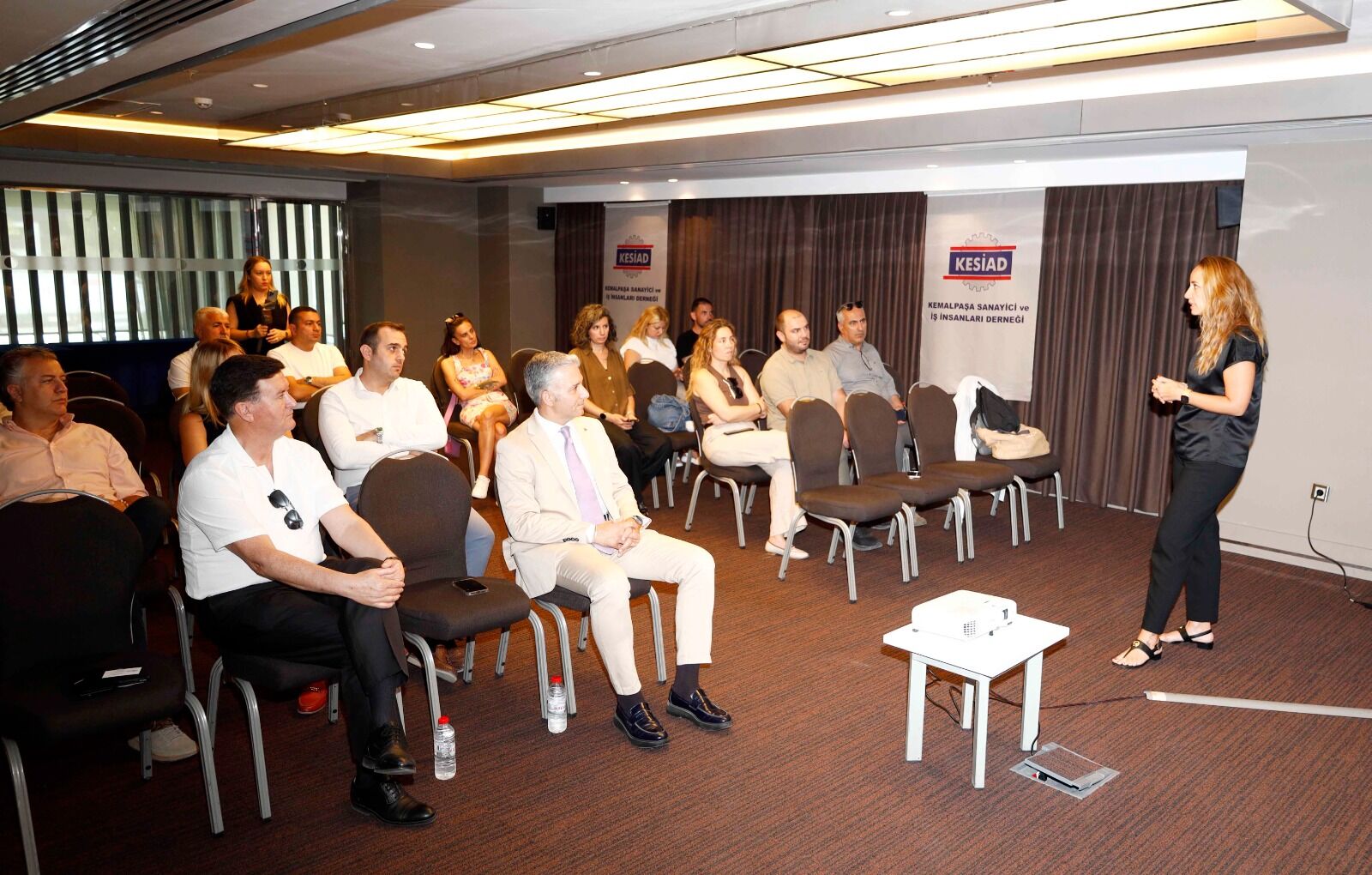 Kesi̇ad’dan Dubai’de Yatırım Ve Vergi Fırsatları Toplantısı (4)