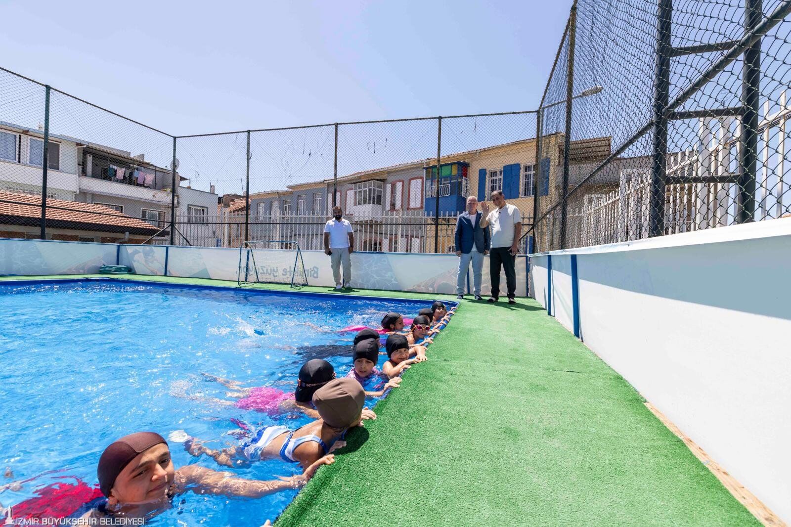 Konak'ta 1600 Çocuk Ücretsiz Yüzme Eğitimi Aldı (1)