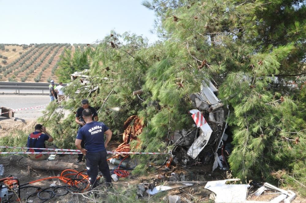 Manisa Otobüs Kamyon Kaza 22