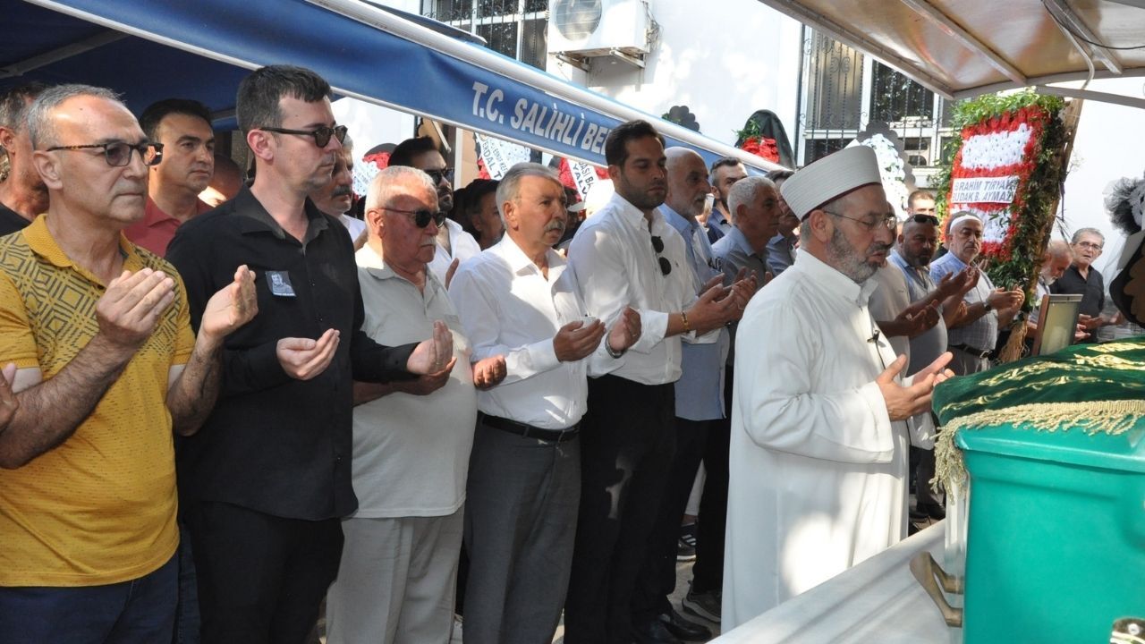 Manisa'daki Patlamada Hayatını Kaybeden Nazif Kavas Toprağa Verildi7