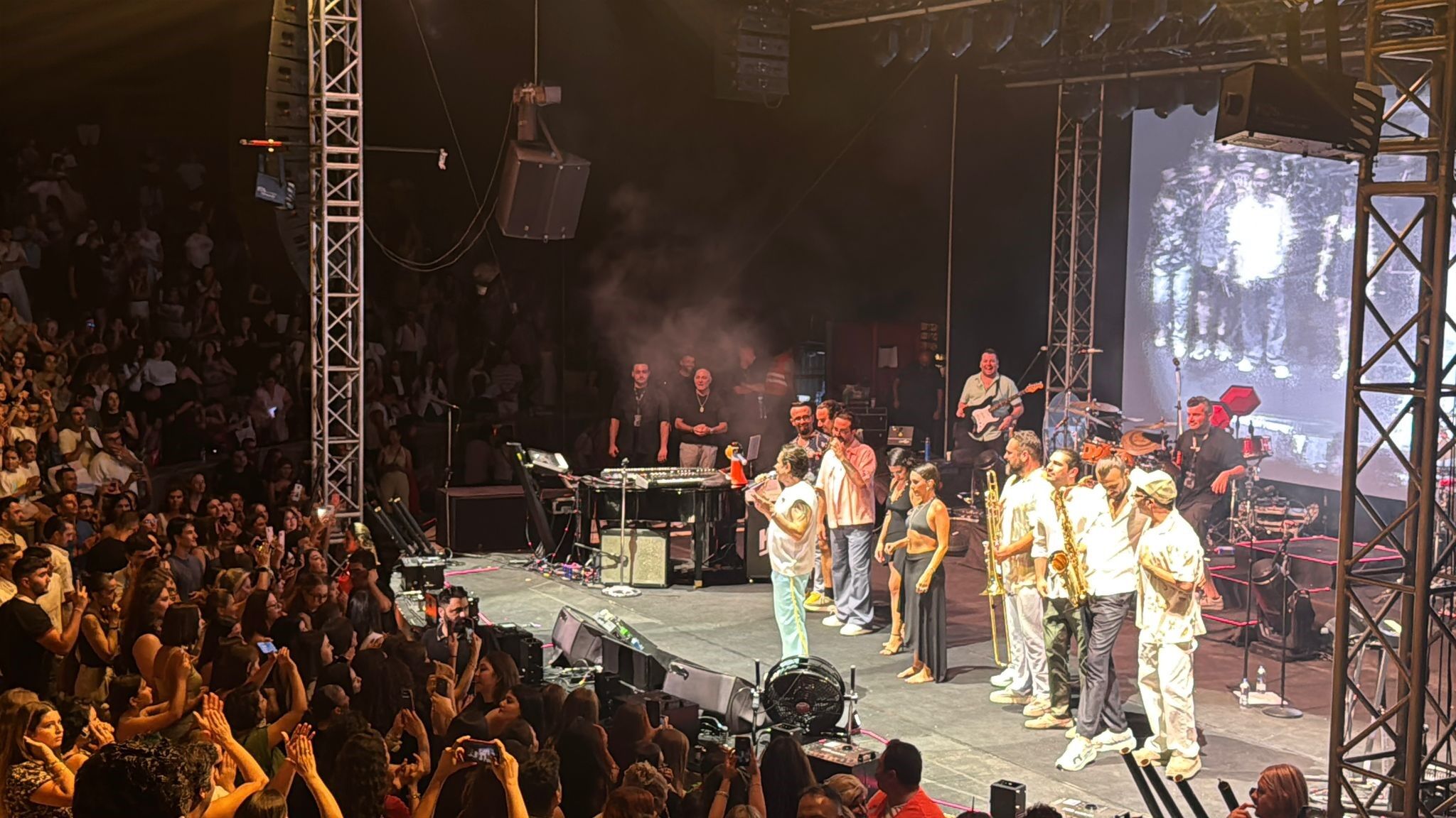 Marmaris’te Unutulmaz Gece Kenan Doğulu’dan 6 Bin Kişiye Müzik Ziyafeti (2)