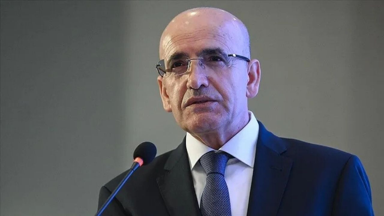 Milyonlarca memur ve emekliye müjde: Mehmet Şimşek zam alt sınırını açıkladı!