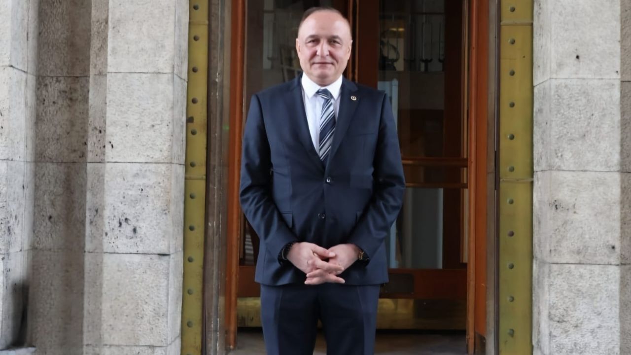 Melih Meric2