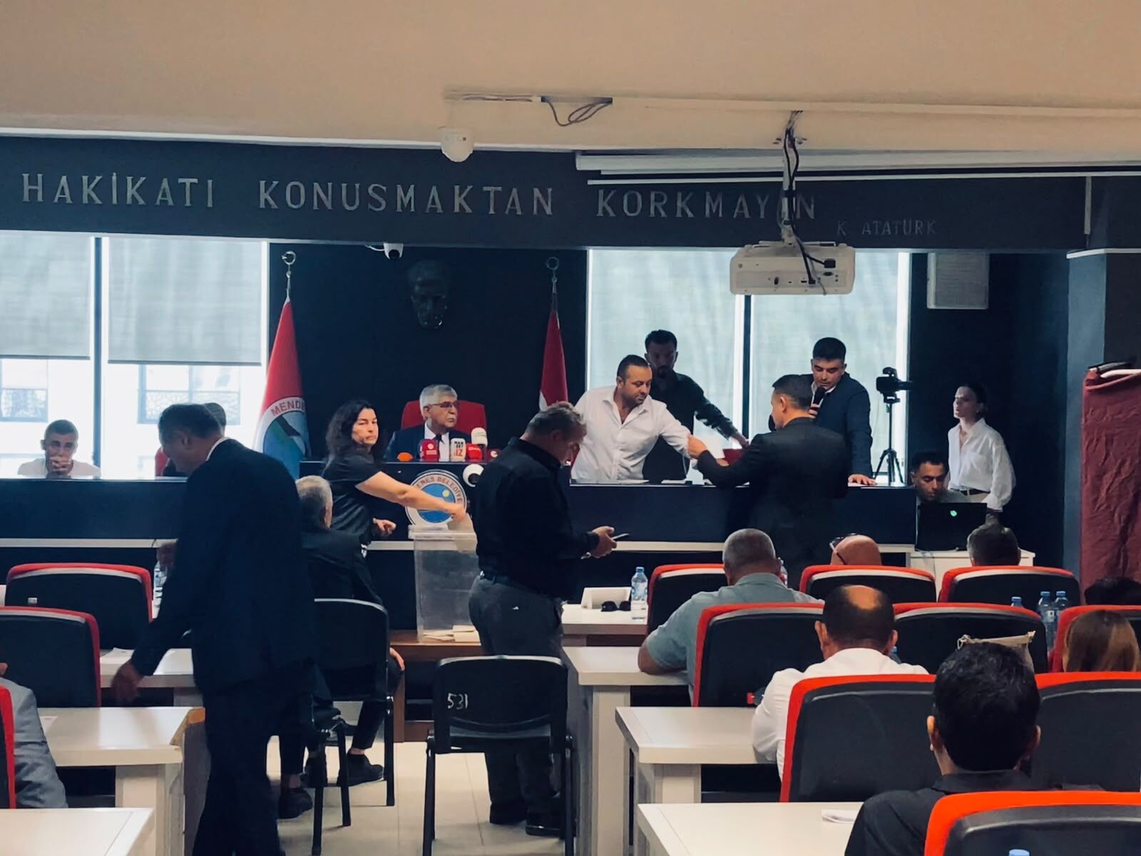 Menderes’te Üçüncü Turda Da Ak Parti Önde (5)