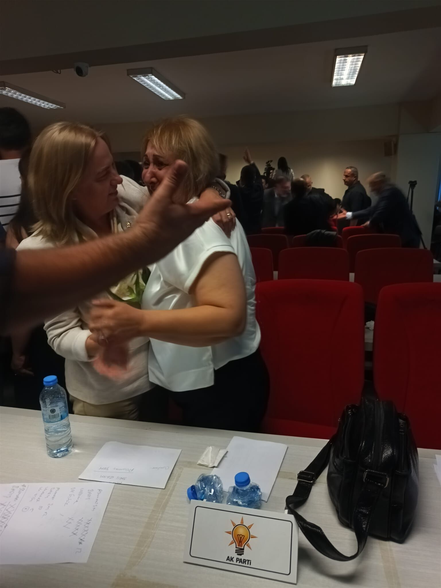 Menderes’te Uzlaşı Sağlandı Yeni Başkan Vekili Asuman Şen Oldu (6)