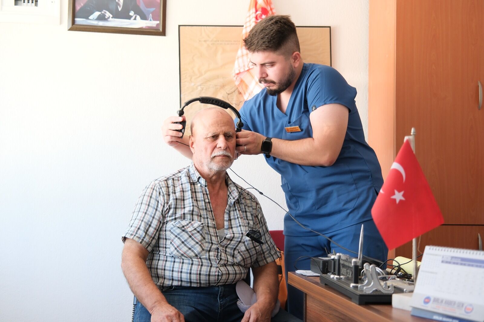 Menemen'de Ücretsiz Işitme Testi 2 Bin Kişiye Ulaştı (5)