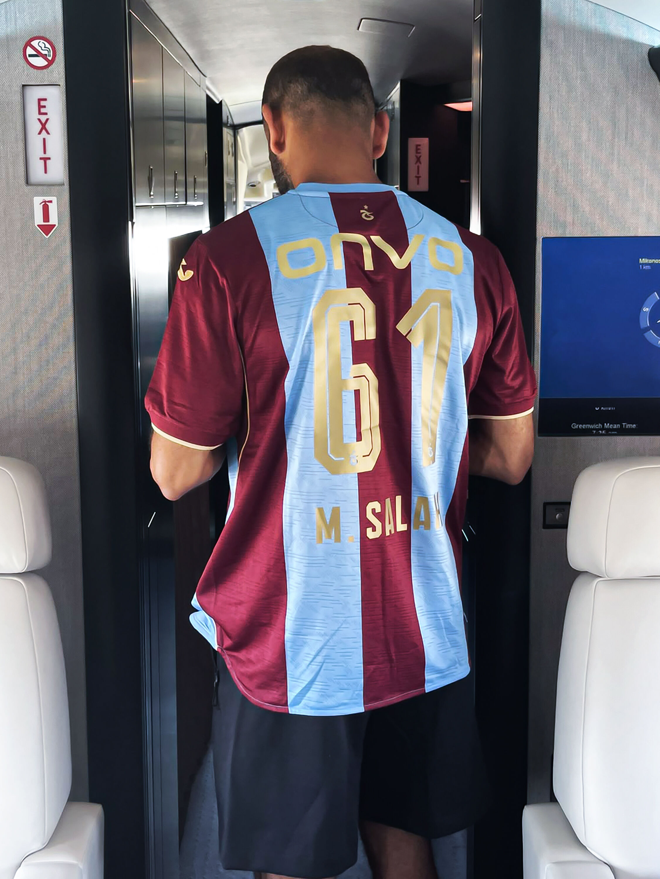 Mohamed Salah Trabzonspor Formasını Giydi! (3)
