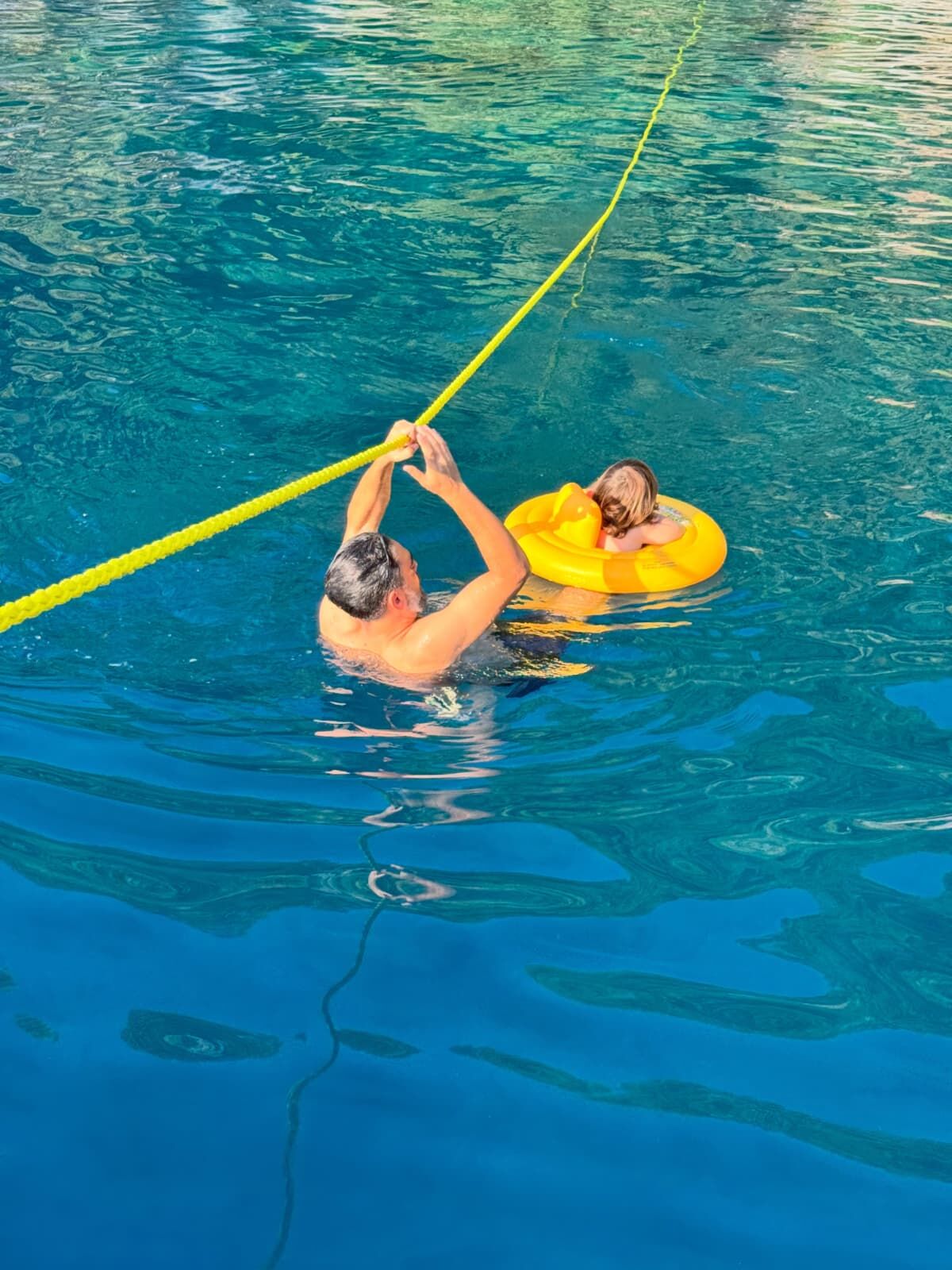 Neslihan Atagül Ve Kadir Doğulu’dan Tatil Pozları (3)