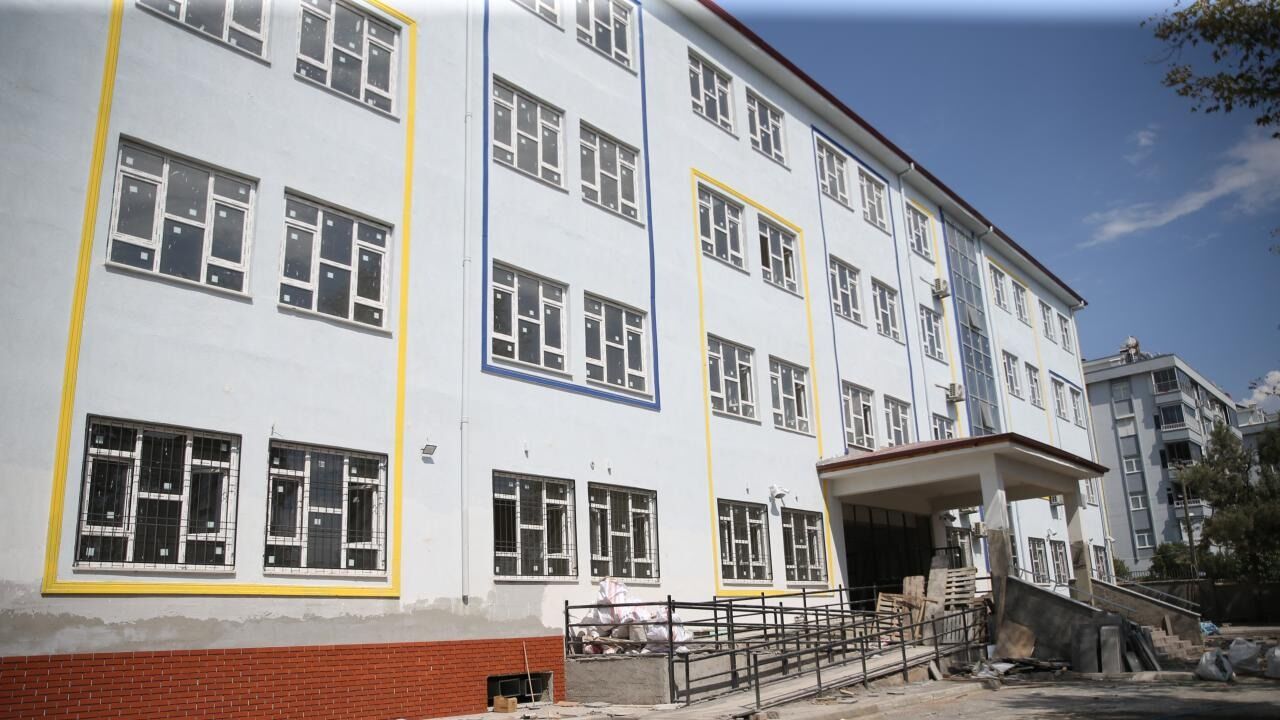 Okullara 30 Bin Personel Alınacak! Girişlerde El Dedektörlü Dönem Başlıyor... Başvurular Ne Zaman, Şartlar Neler (1)