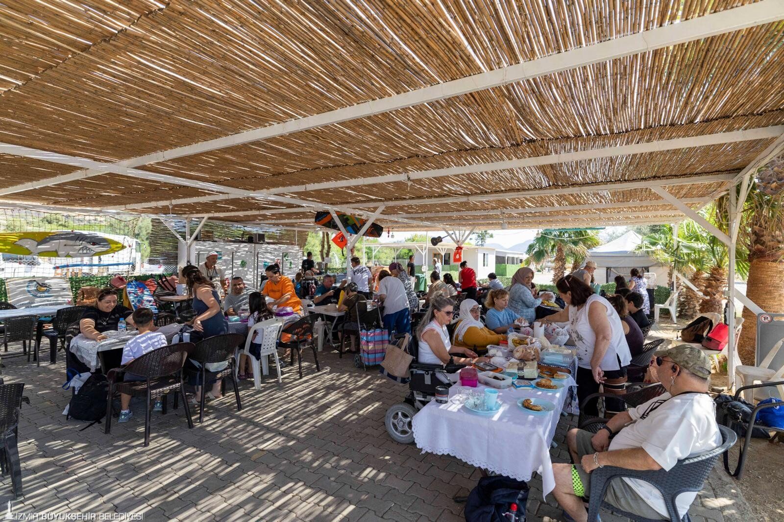 Özgürlüğe Yüzdüler İzmir'de Engelsiz Yaz! (1)