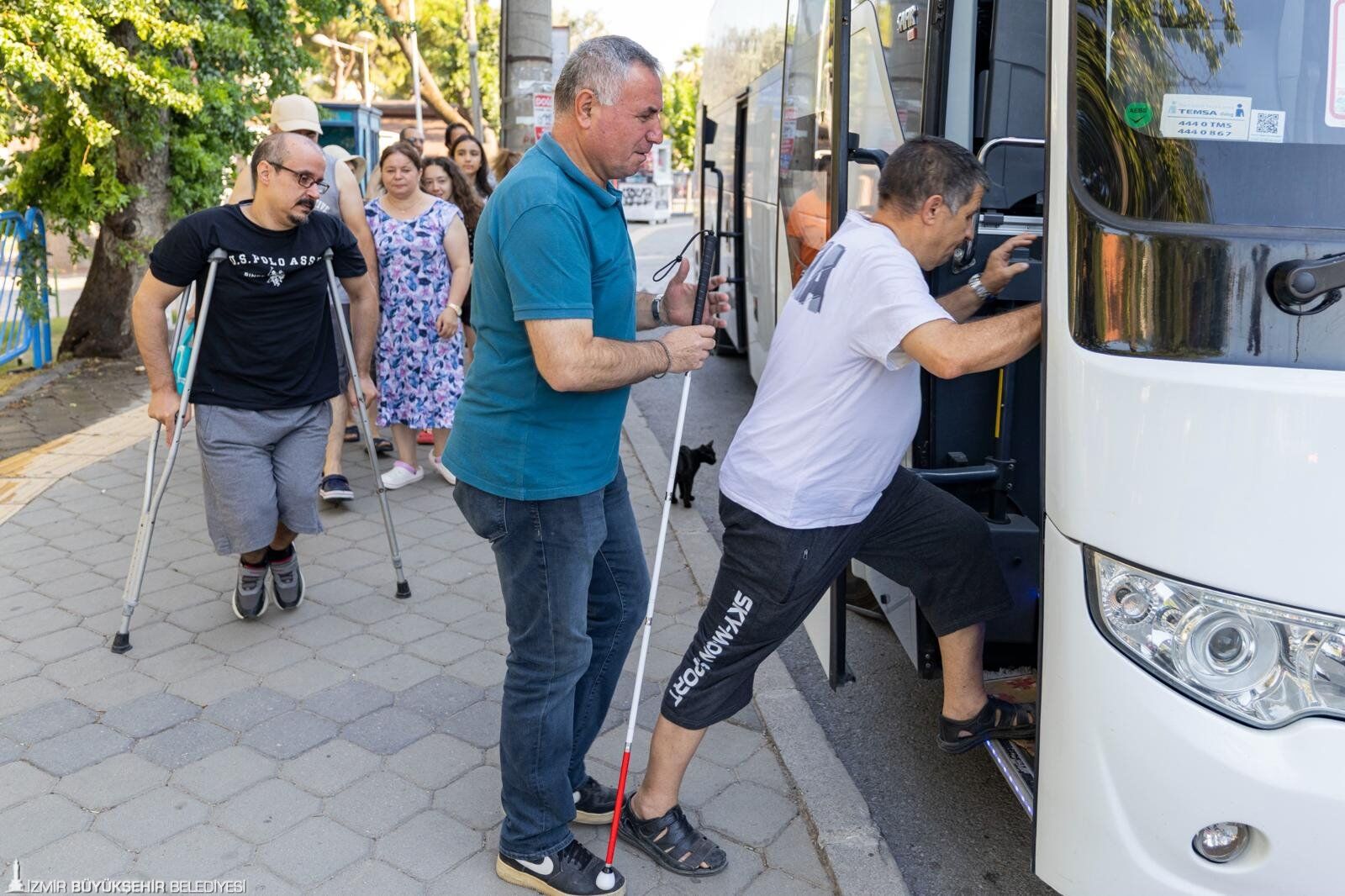 Özgürlüğe Yüzdüler İzmir'de Engelsiz Yaz! (5)