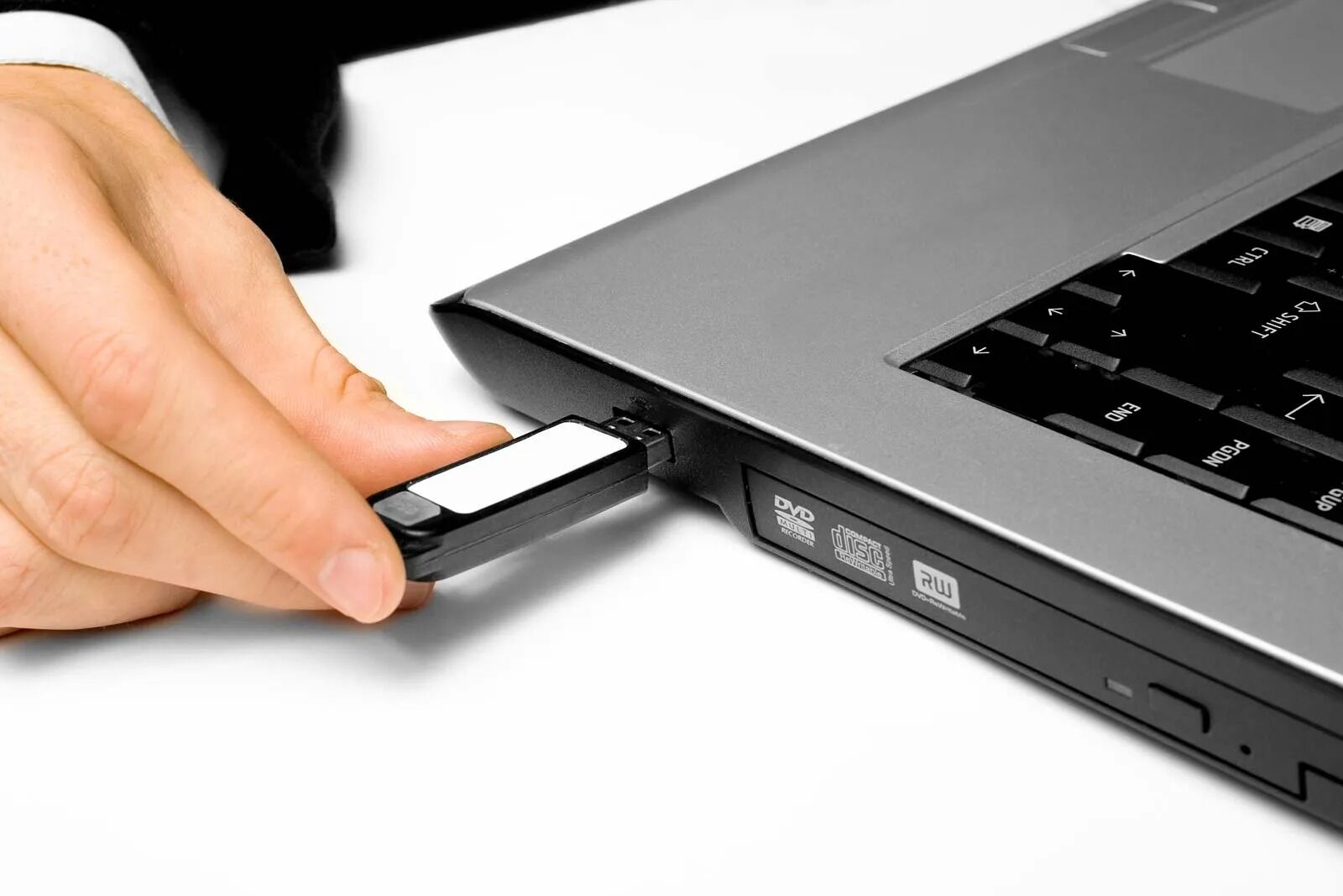 Sadece Silmek Yetmiyor Bozuk Ve Eski Usb Bellekler Güvenli Şekilde Nasıl Imha Edilir (1)