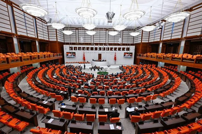 Terörsüz Türkiye Süreci Ile Ilgili Çerçeve Yasa Mecliste