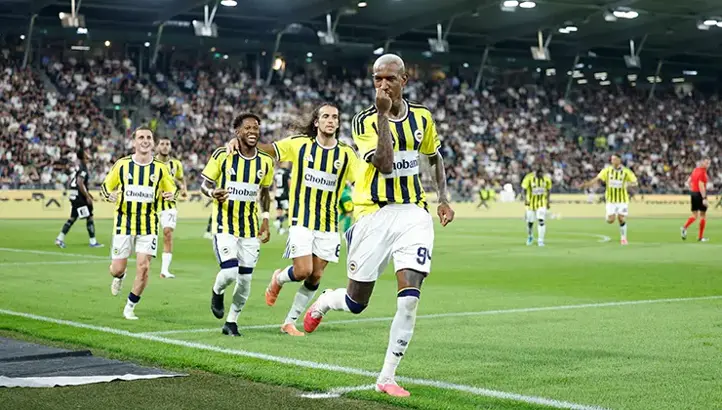 Tff'ye Bildirildi Fenerbahçe Brezilyalı Oyuncu Ile Yollarını Ayırdı!-1
