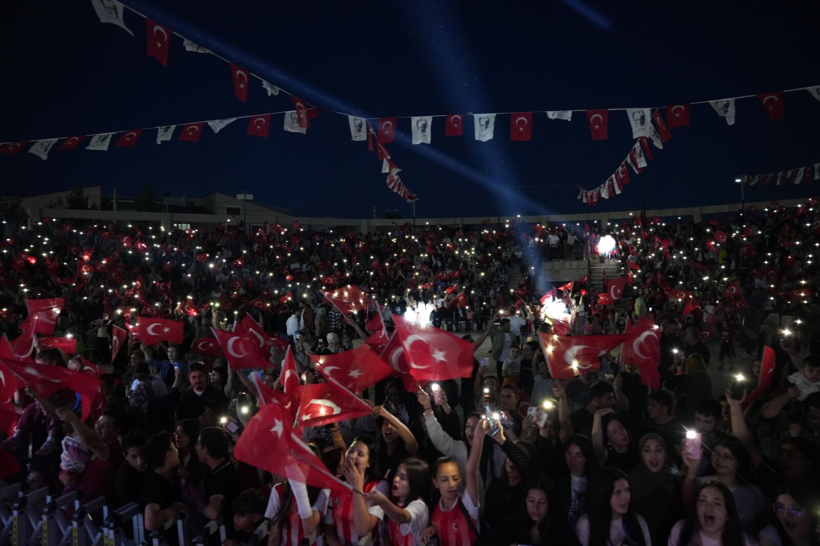 Torbalı Belediyesi 30 Ağustos Kutlama Programı Fener Alayı Ve Konser Saat Kaçta, Nerede (4)