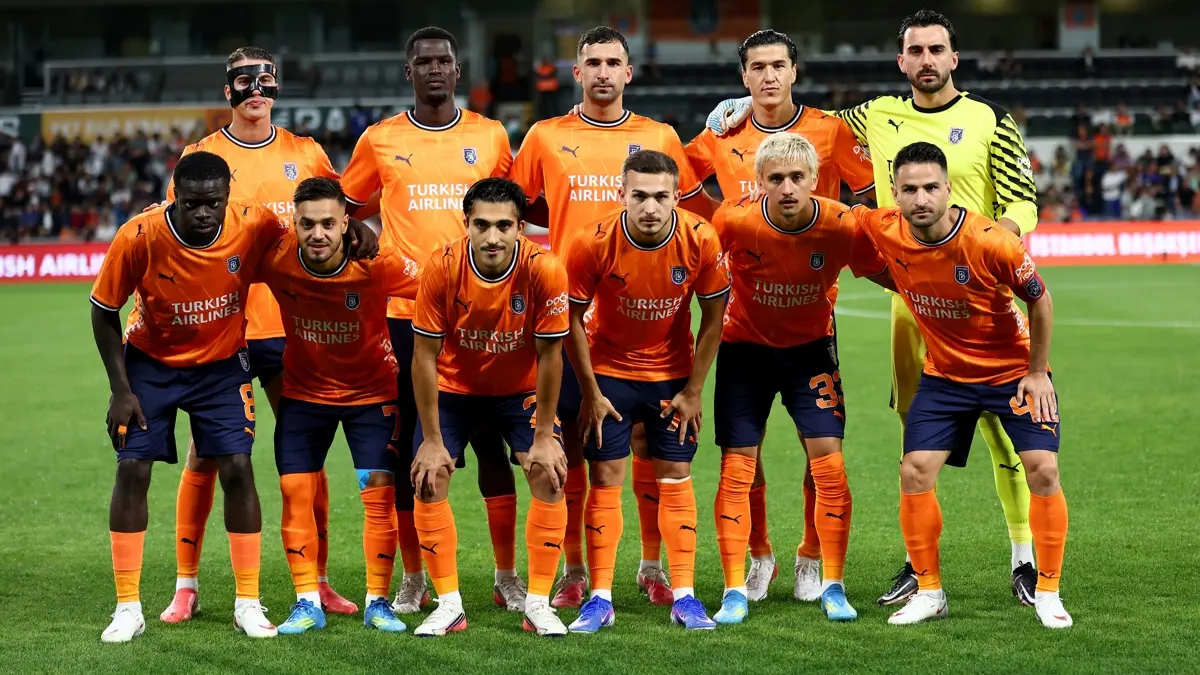 Trabzonspor Başakşehir Maçı Ne Zaman, Saat Kaçta, Hangi Kanalda Muhtemel 11'Ler Ne Visca Kadroda Var Mı (3)