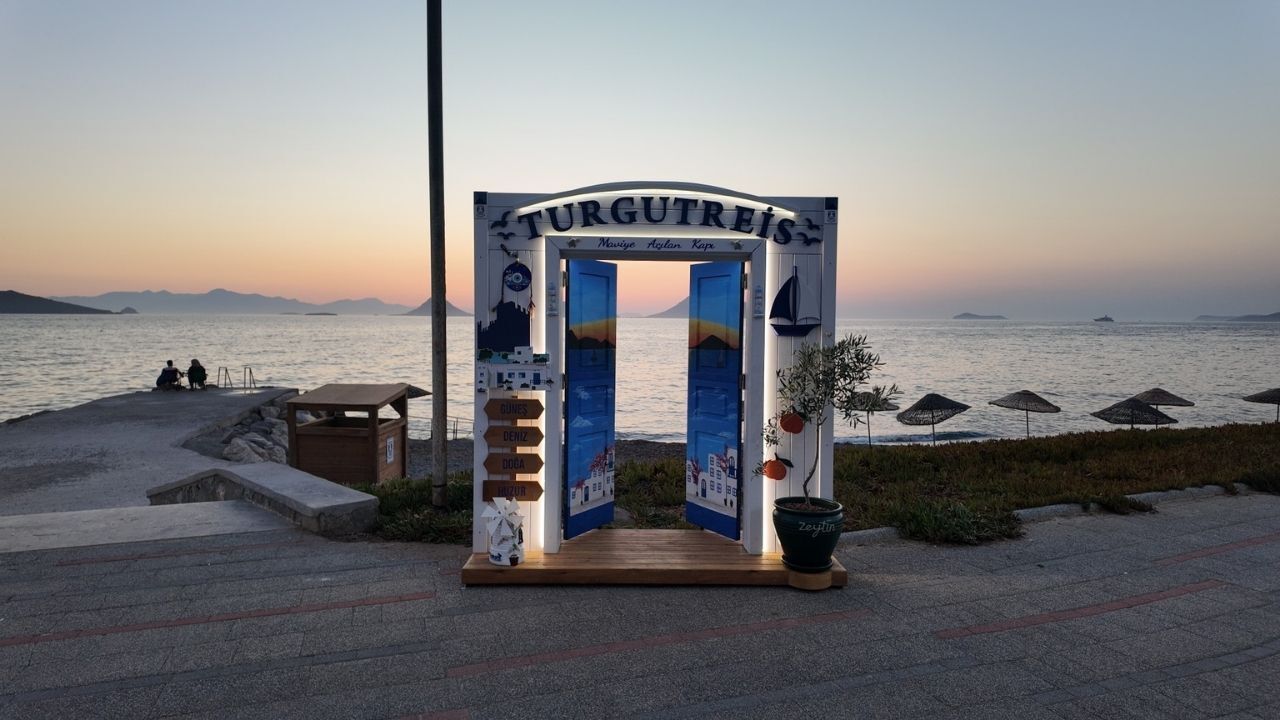 Turgutreis Sahiline Sanatsal Dokunuş2