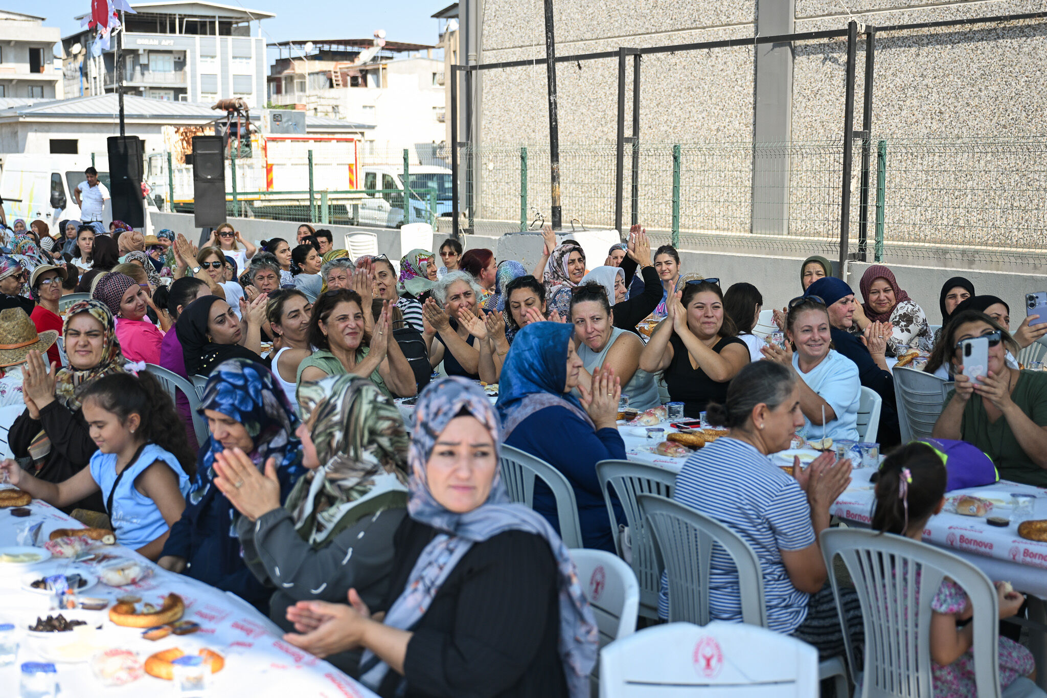 Türkiye’nin En Büyük Kent Bostanında Ilk Hasat Heyecanı! (1)
