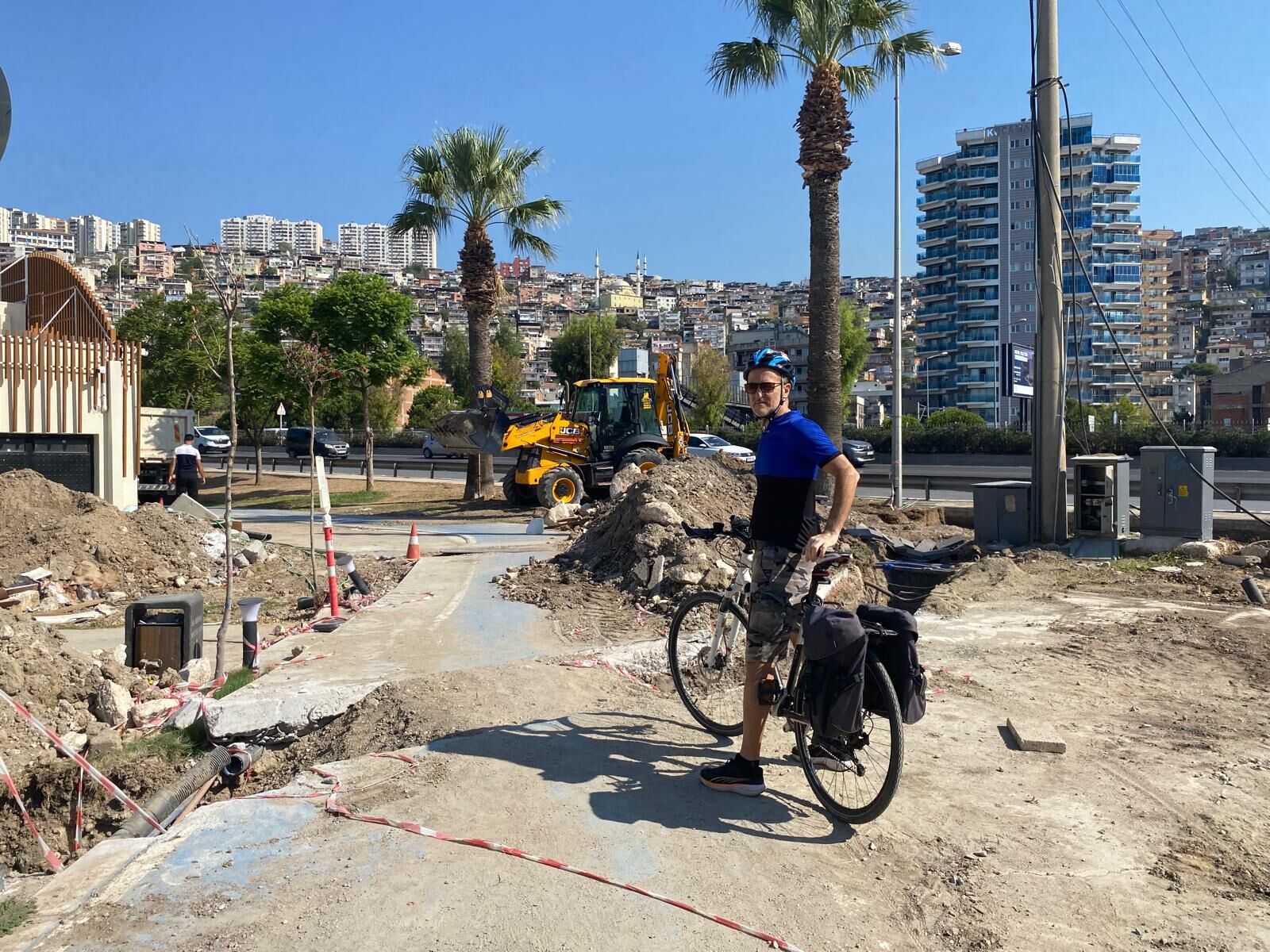 Uluslararası Eurovelo Rotasında Inşaat Çilesi Bayraklı Sahili Bisiklet Yolu Kabusa Döndü! (4)