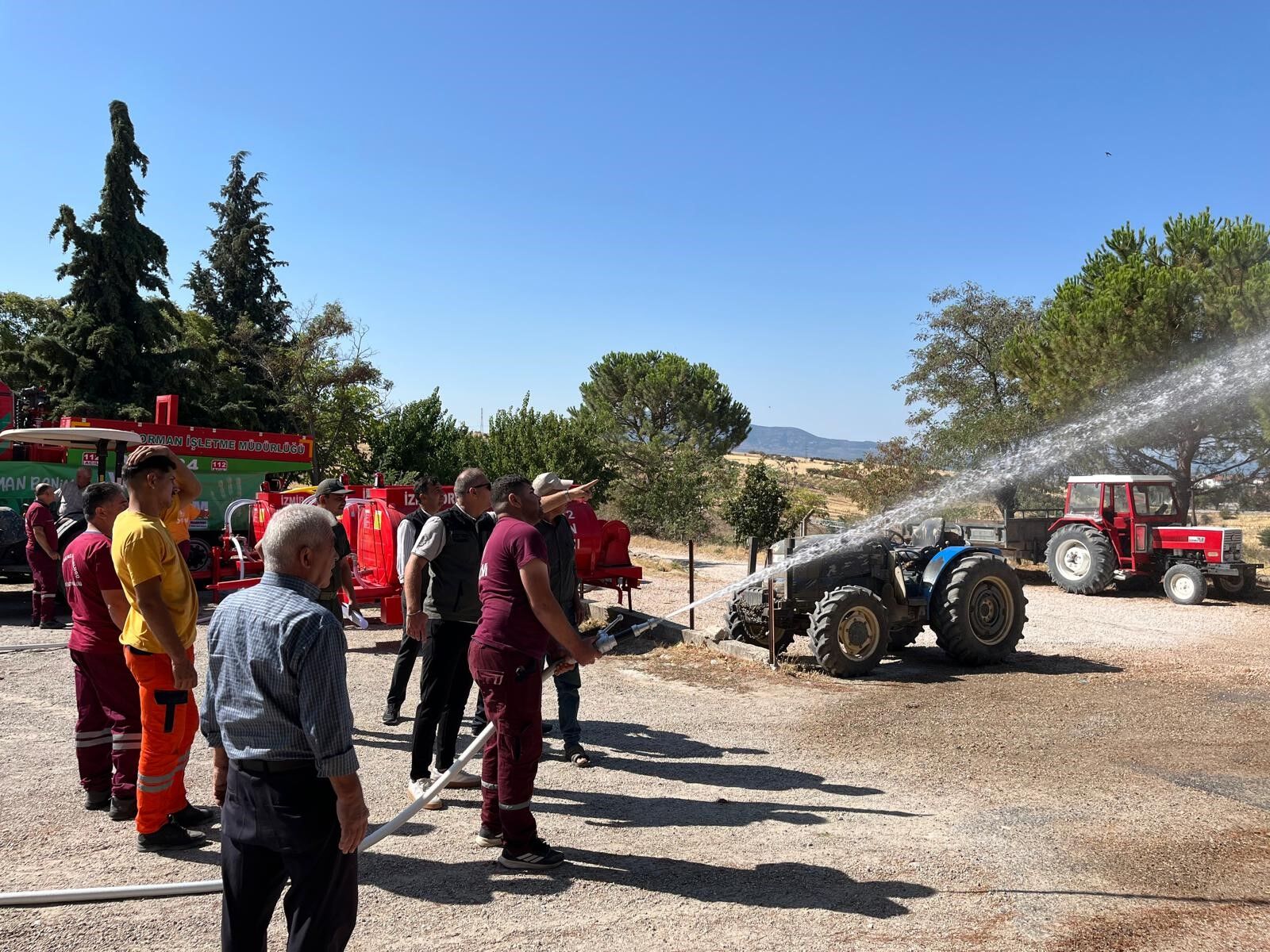 Yangınlara Hızlı Müdahale Dönemi Demirci’ye 3 Tonluk Yangın Tankerleri (4)