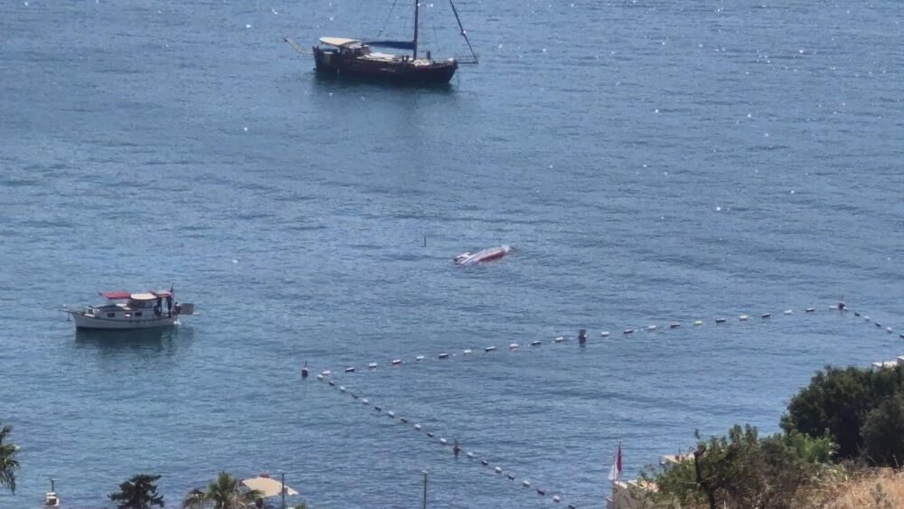 Yelkenli Tekne Sulara Gömüldü 22