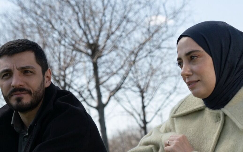 Yeni Afişte 9 Isim Var, Yaprak Dökümü Başladı Kızılcık Şerbeti 5. Sezon Ne Zaman Başlıyor (1)