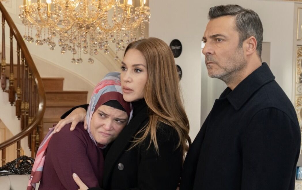 Yeni Afişte 9 Isim Var, Yaprak Dökümü Başladı Kızılcık Şerbeti 5. Sezon Ne Zaman Başlıyor (3)