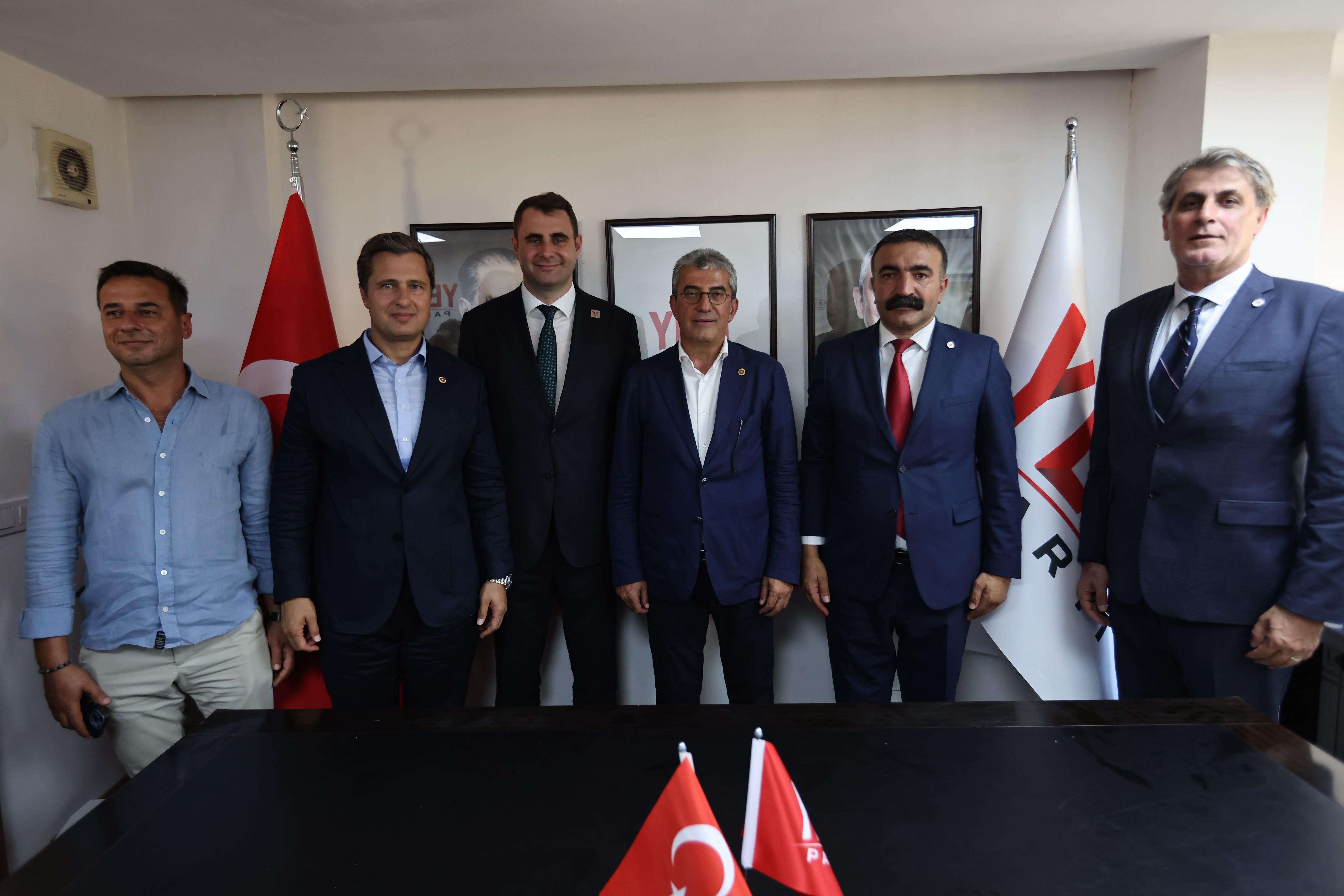 Yeni̇ Parti İzmir'de Bir Açılış Daha Çiğli İlçe Başkanlığı Açıldı (3)