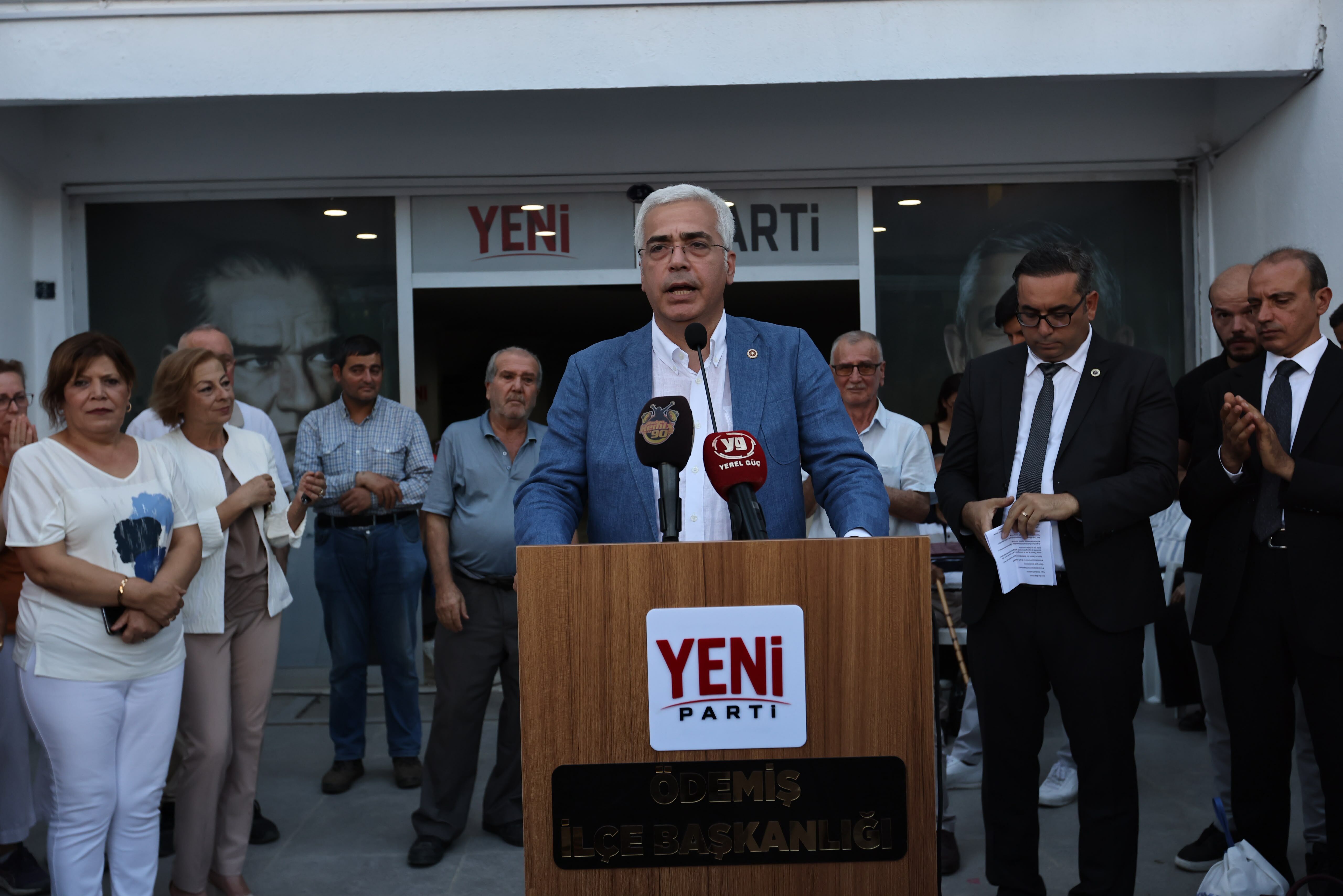 Yeni̇ Parti İzmir’de Büyüyor Ödemiş Ilçe Binasının Açılışı Törenle Gerçekleştirildi! (3)