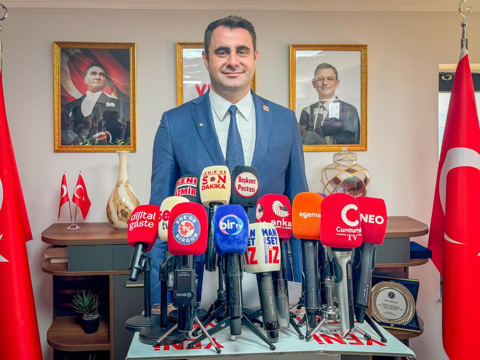 Yeni Parti'de İzmir'in Kurucu A Takımı Belli Oldu! (1)-1