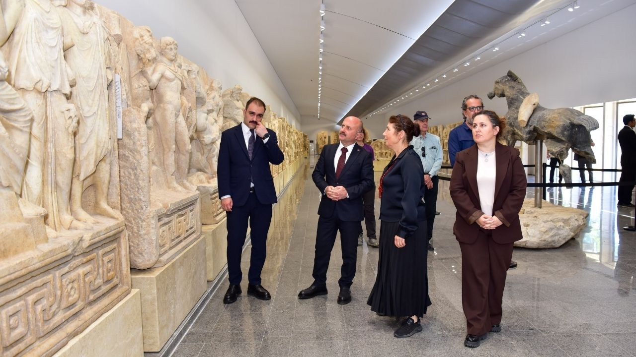 Yenilenen Afrodisias Müzesi'nin İlk Misafiri Vali Osman Varol Oldu2