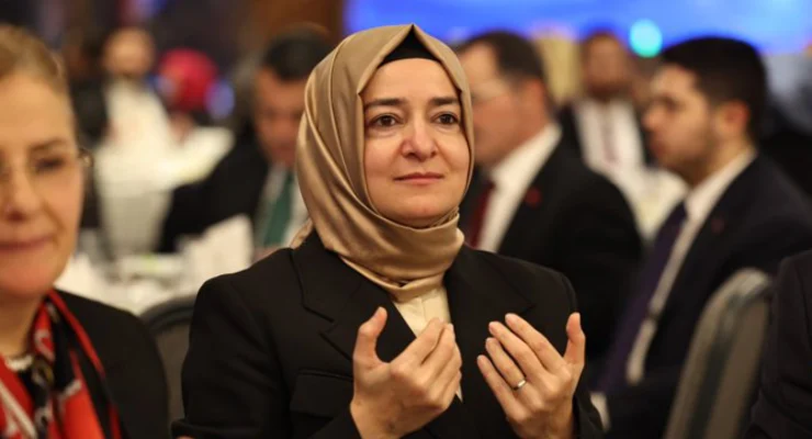 Fatma Betül Sayan Kaya 3