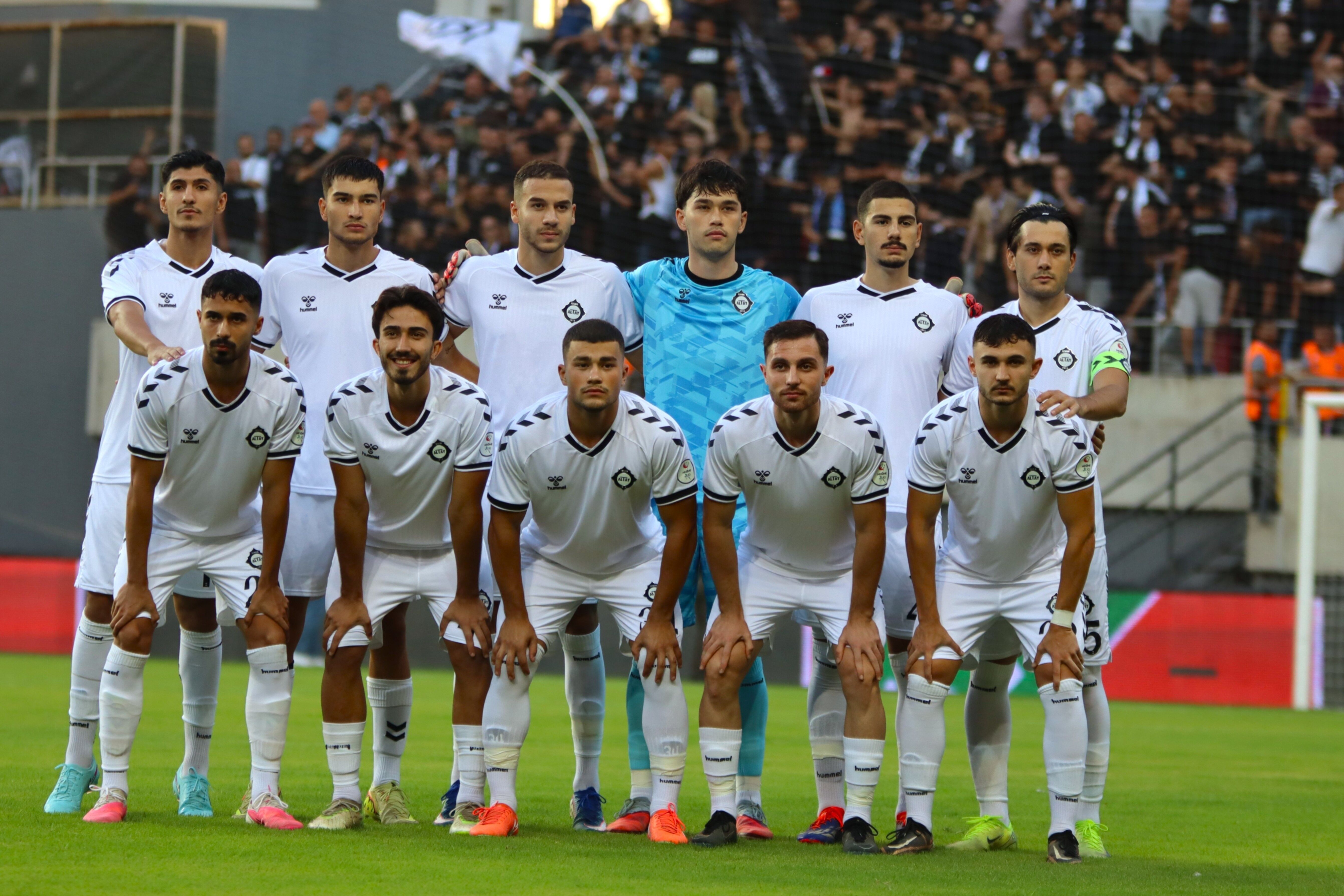 Altay’ın Yenilgisizlik Serisi Üçüncü Haftada Sona Erdi (2)