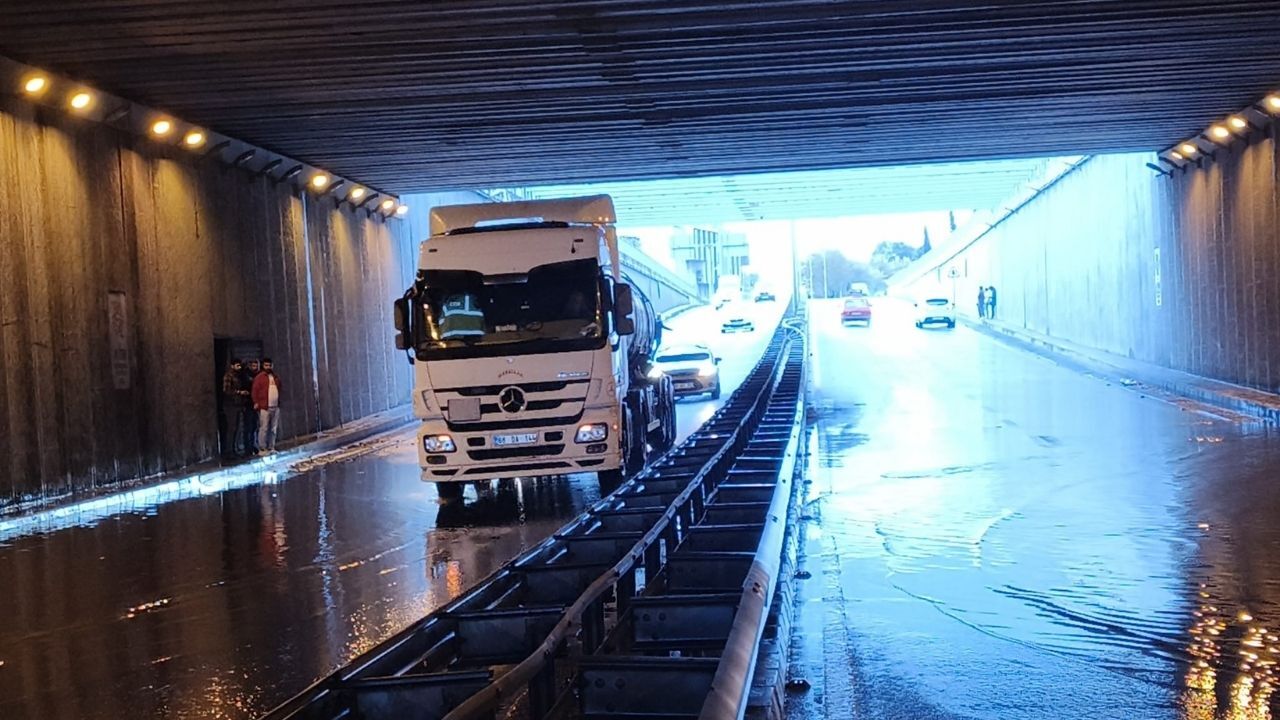 Aydın-Denizli yolundaki kazada bir kişi yaralandı
