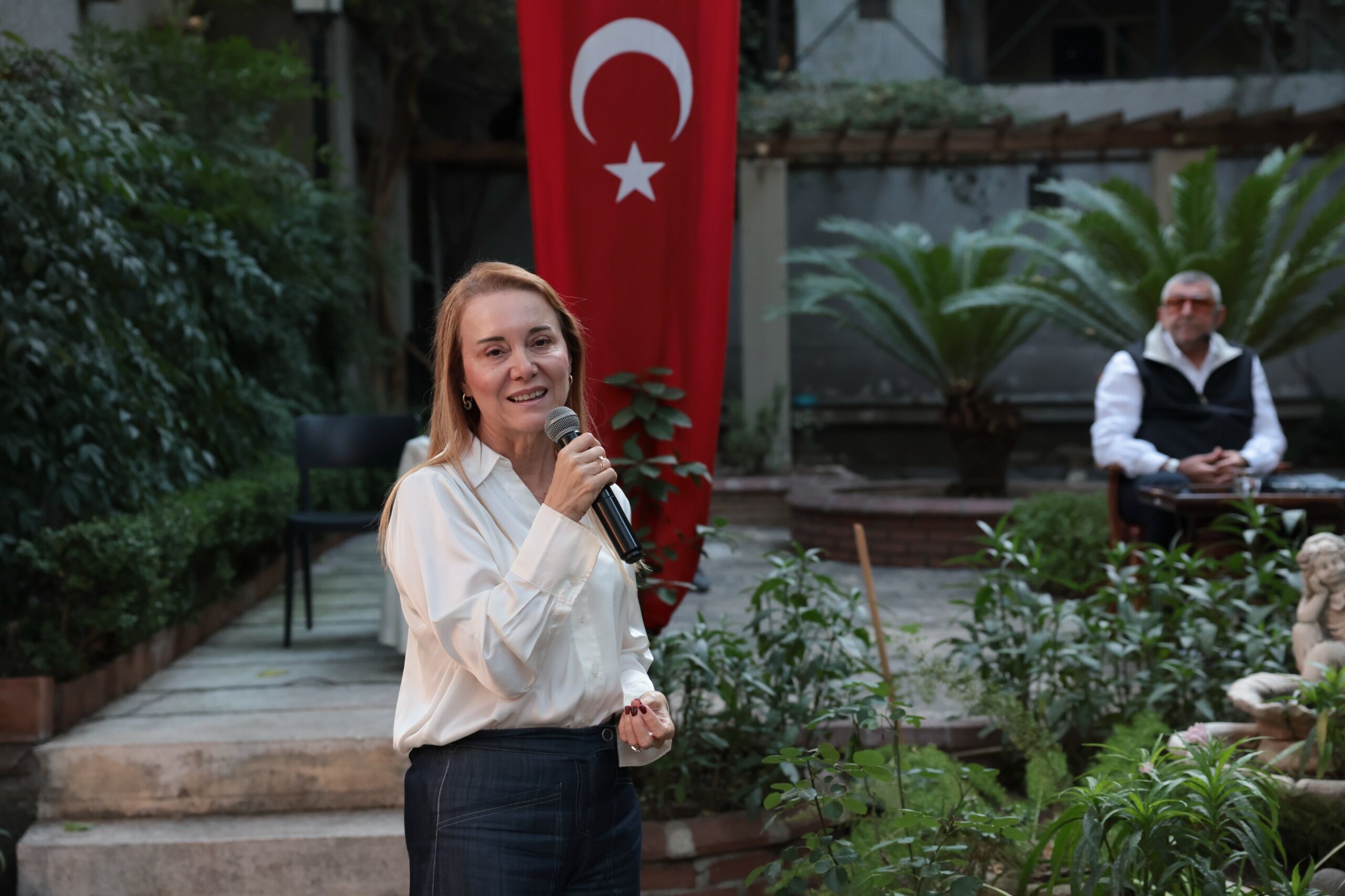 Başkan Mutlu Müjdeyi Basmane'den Verdi Kemeraltı'na Gastronomi Festivali Geliyor! (2)