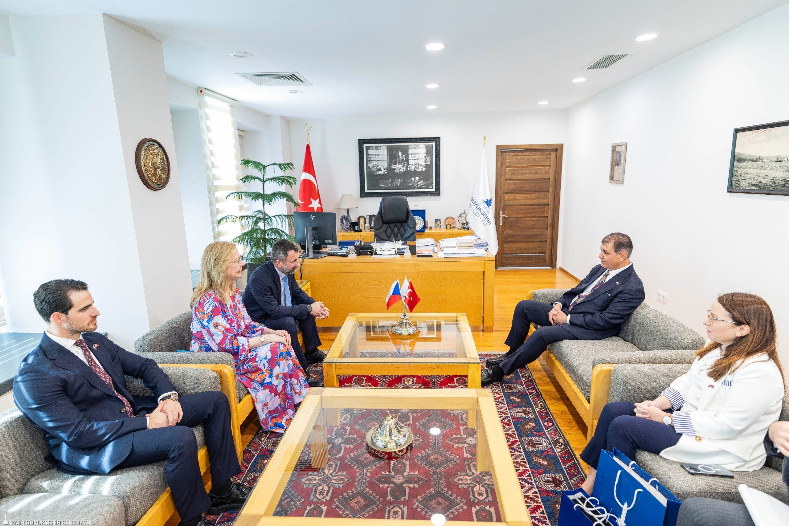 Başkan Tugay, Çek Heyetini İzmir’de Ağırladı (3)