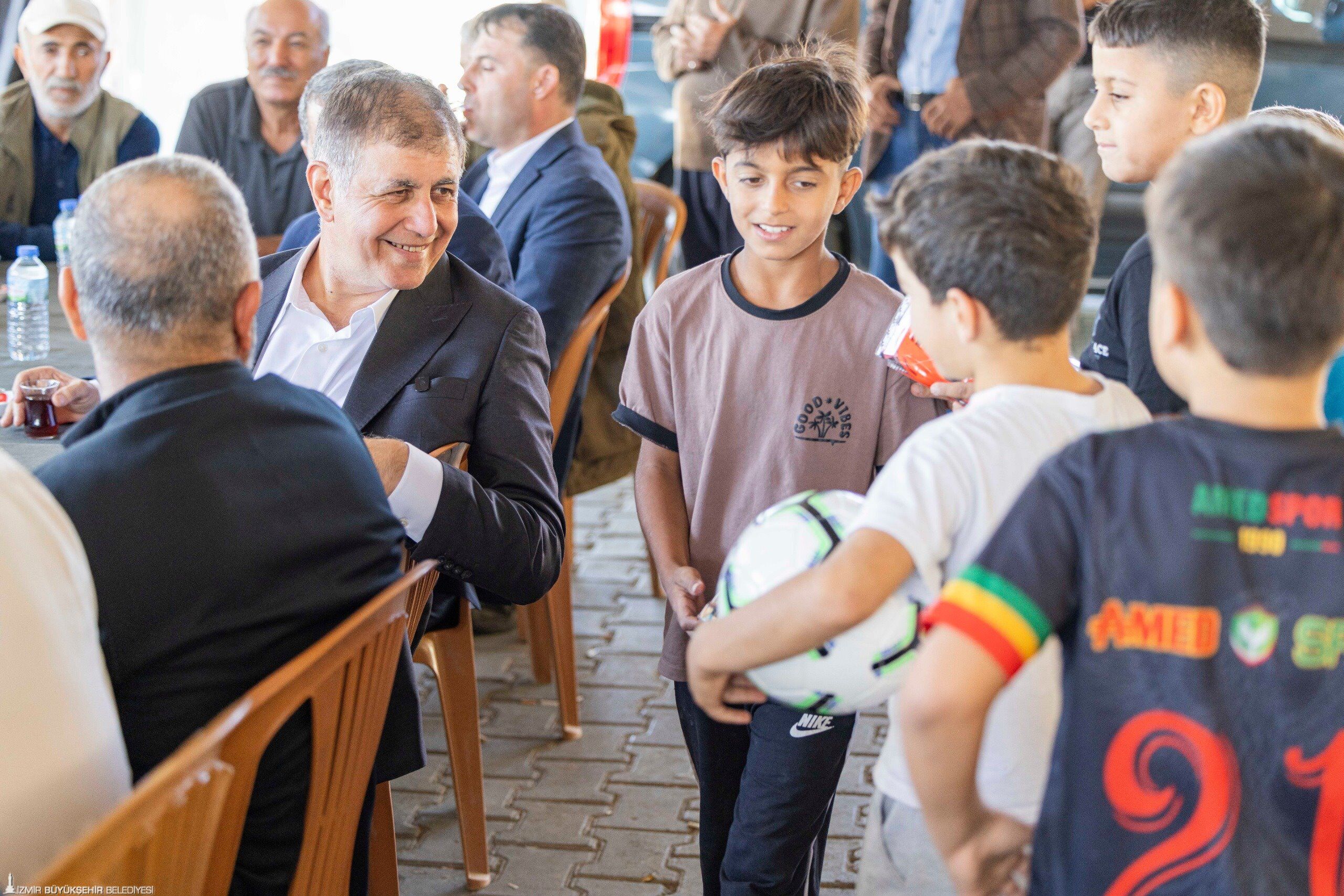 Başkan Tugay’dan Bayındır’da Saha Mesaisi (4)