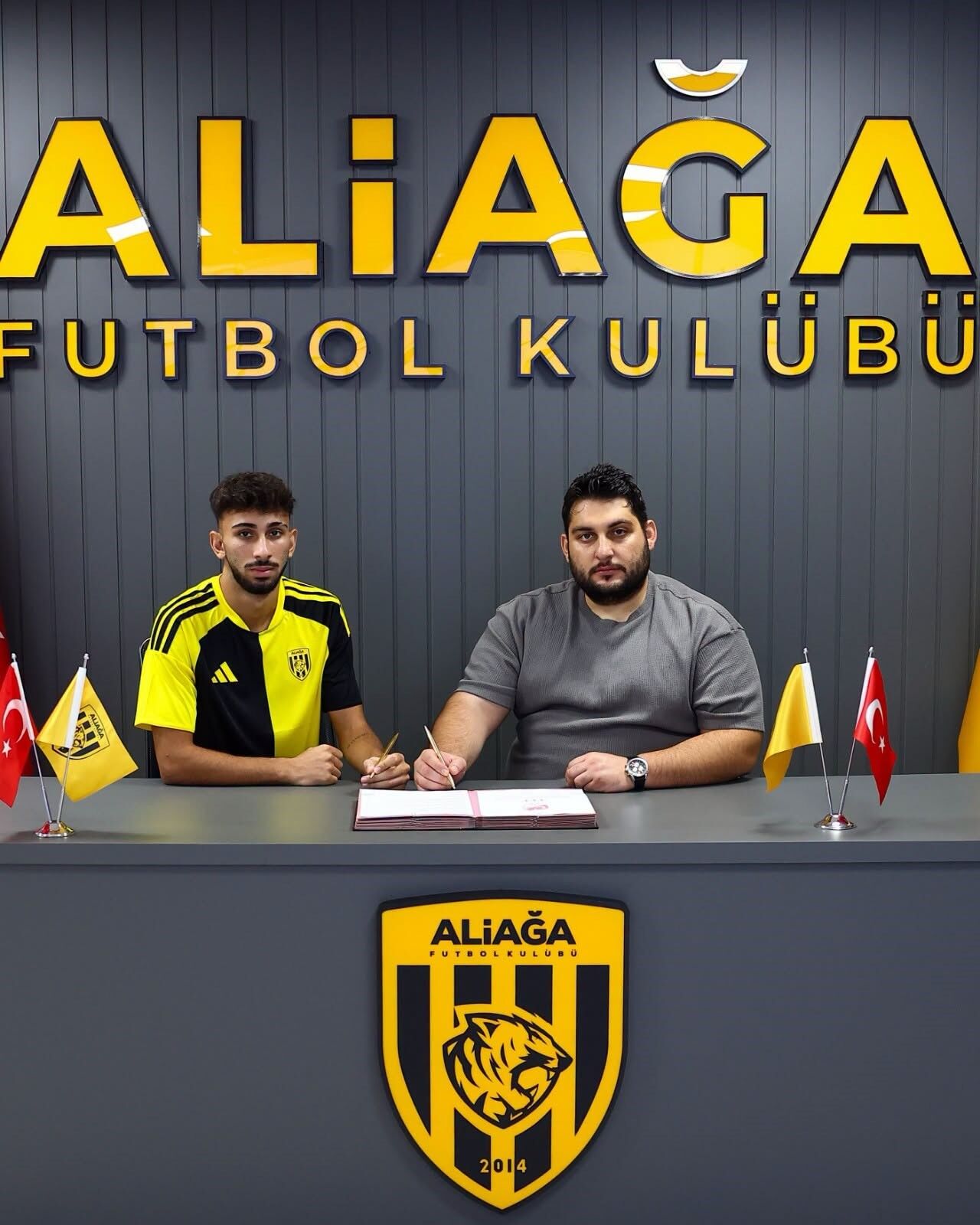 Bayer Leverkusen Altyapılı Emrehan Gedikli Ve Genç Berkay Topdemir Aliağa Fk'da! (2)