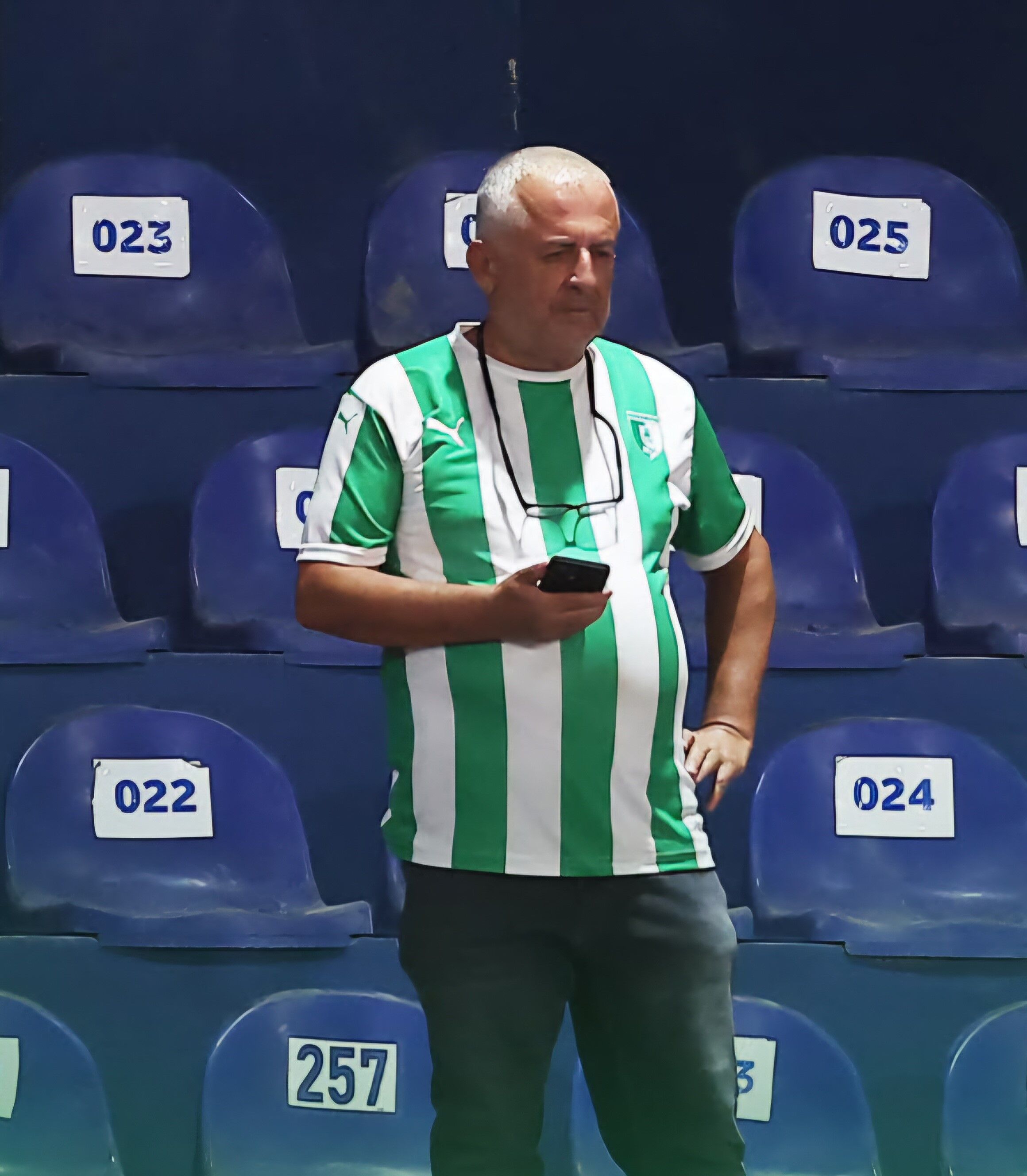Bodrum Fk'dan, Mardin Deplasmanında Bayrak Açan Birol Ahi’ye Ömür Boyu Kombine Hediye Edildi (2)