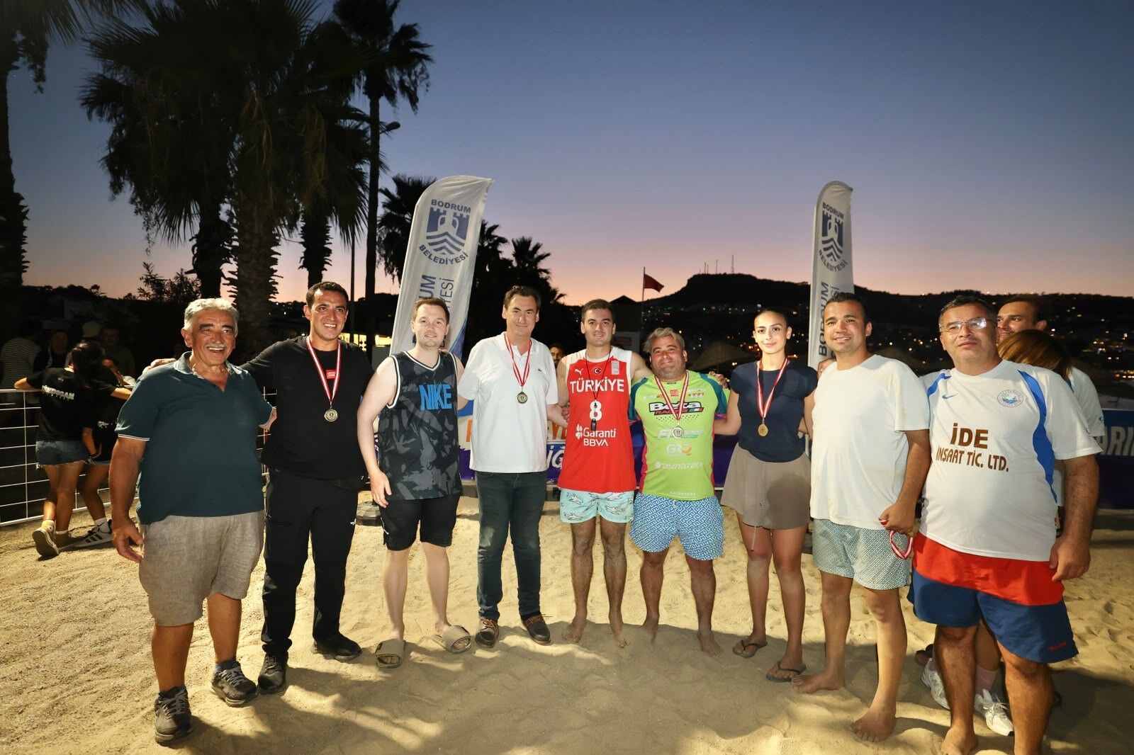 Bodrum'da Plaj Voleybolu Coşkusu Kupalar Sahiplerini Buldu (3)