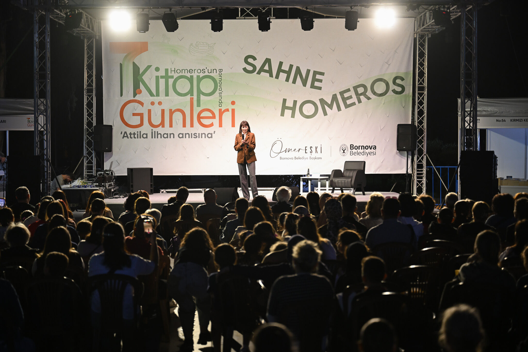 Bornova’da 7. Homeros Kitap Günleri Başladı İşte 4 Ekim’e Kadar Sürecek Dev Program! (4)