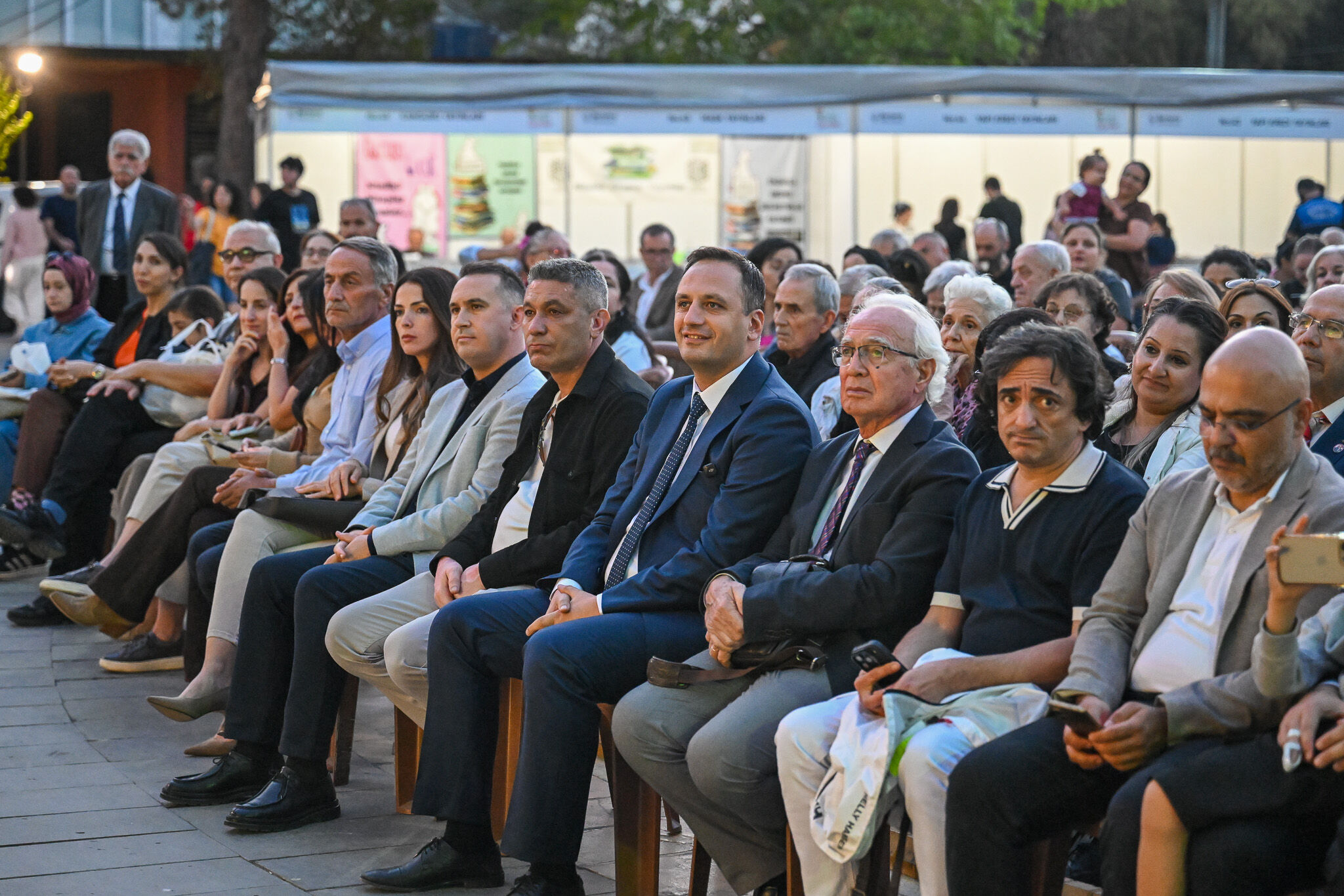 Bornova’da 7. Homeros Kitap Günleri Başladı İşte 4 Ekim’e Kadar Sürecek Dev Program! (5)