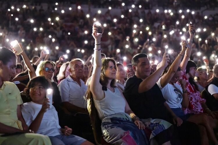 Çeşme Festivali’nde Iki Gün Boyunca Müzik Ve Sanat Coşkusu (1)