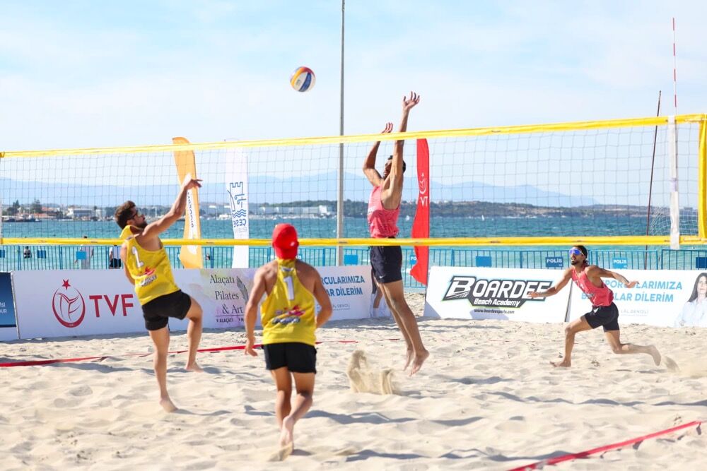 Çeşme’de Uluslararası Plaj Voleybolu Heyecanı Sona Erdi (1)