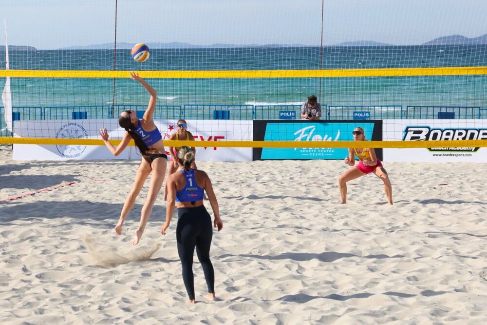 Çeşme’de Uluslararası Plaj Voleybolu Heyecanı Sona Erdi (4)