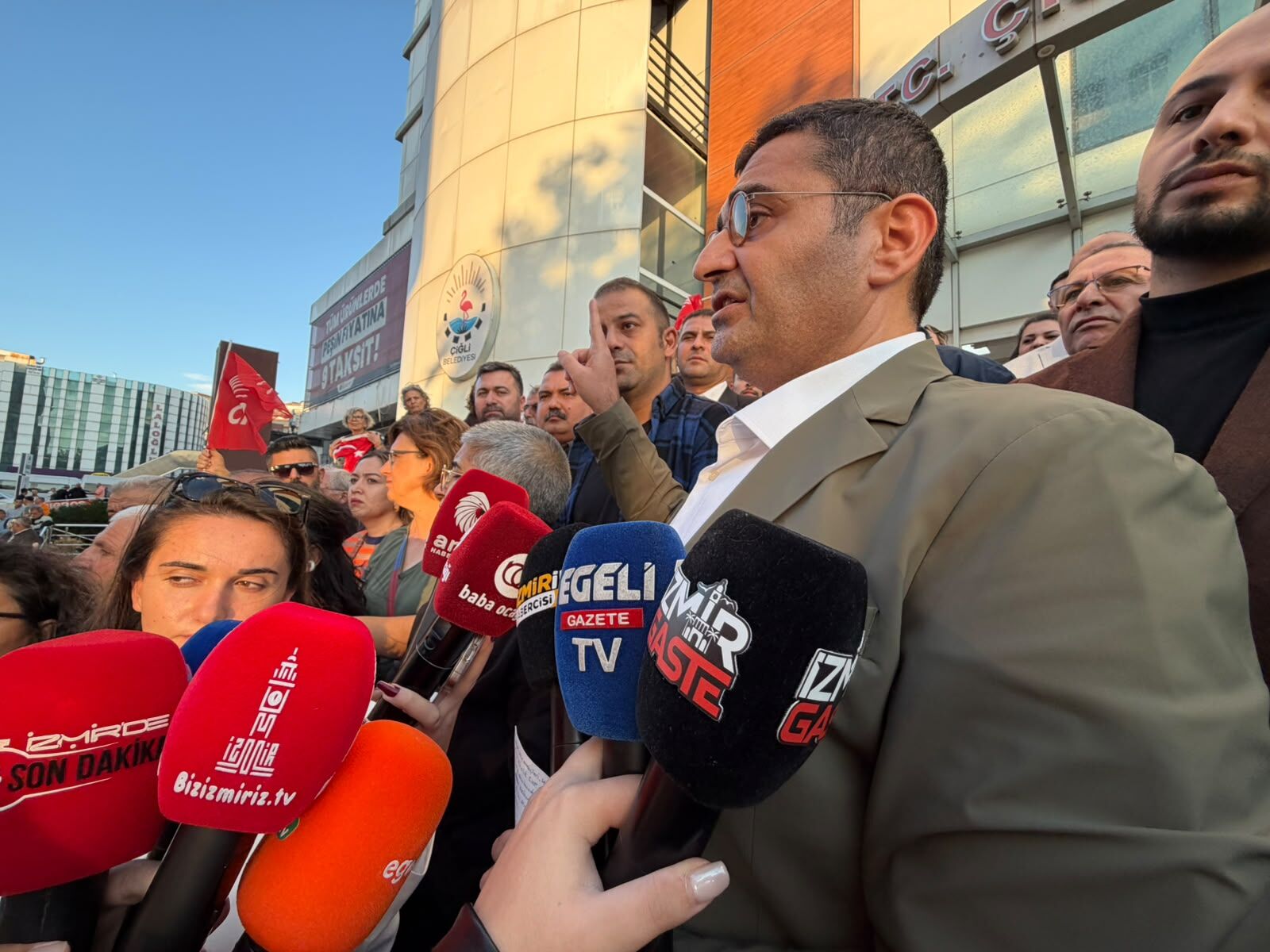 Çiğli'de Transfer Krizi Şakran Ile Ak Parti Arasında Tercih Yapmak Zorunda Kaldı (1)-1